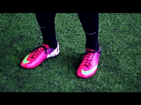 Nike_Mercurial_Video - EXCLIUSIVE 2013: Nike Mercurial Vapor 9 ACC Fireberry ▻ 1.COLORWAY on 1. Channel: http://youtube.com/freekickerz ▻ Facebook: http://on.fb.me/JIG9fm || Twit...