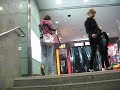 Bellen blazen in de Metro in Berlijn