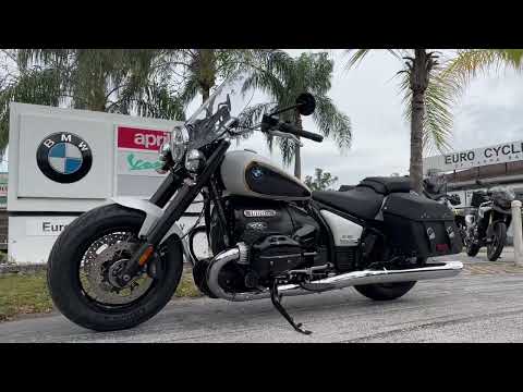 2023 BMW R 18 Classic in Option 719 Mineral White Metallic at Euro Cycles of Tampa Bay Florida