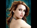 Emma Roberts (Party Remix) Emma Roberts (Party Remix)