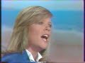 dani�le rouillet est choisie par jacques brel pour chanter en am�ricaine dans ses spectacles. sa voix particuli�rement juste, chaude et sinc�re ne laisse pas indiff�rent. ici, l'artiste interpr�te merveilleusement � julien � ( ...il chantait porte d'italie...), une chanson �crite sp�cialement pour l'artiste par l'auteur pascal sevran et le compositeur ren�-louis baron (disque rca).