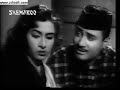 DEV ANAND MADHUBALA PASSIONATE ROMANTIC SCENE