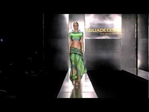 Agua de Coco - Acompanhe a cobertura em http://osascofashion.com.br.