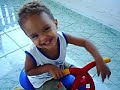 Guilherme cantando