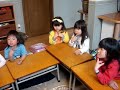 HandsOn Japanese ESL PreSchoolers sing \"1 Little Finger\"