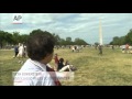 Shuttle Flies By, Washington Cheers