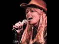 my first video for the flawless lucy lawless. i maked it for her san fran gig, but it's too late. 
ma premi�re vid�o pour lucy lawless. je l'avais fait pour son concert de san fran, mais c'est trop tard! -____-'