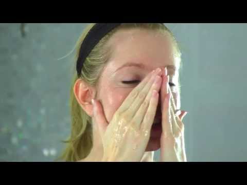 how to use a cleansing oil
