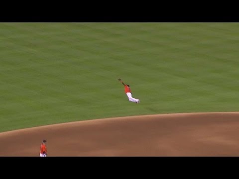 Video: Hechavarria robs CarGo with leaping grab