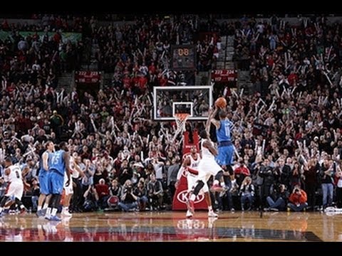 Video: Monta Ellis Hits the Buzzer Beater to Beat the Blazers!