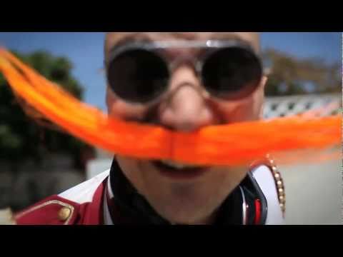 willywats - on set with (drunk) Dr. Robotnik, before shooting a video for Sonic's new song 'i'm fast.' check out the official video on: http://youtube.com/hiimrawn or do...
