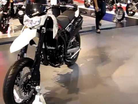 คาวาซากิ - The 32nd Bangkok International Motor Show งานบางกอก อินเตอร์เนชั่นแนล มอเตอร์โชว์ ครั้งที่ 32 เมืองทองธานี Motor Show 2011 Highlights...