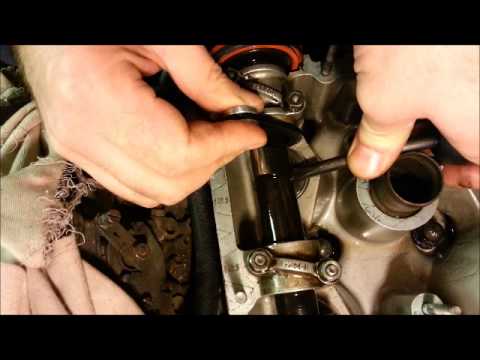 Ferrari 308 (2V) valve shim removal