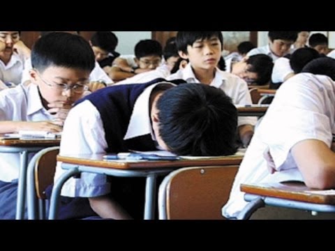 giapponese - Ho approfittato delle vacanze estive per fare irruzione all'interno di una scuola giapponese nella prefettura di Ibaraki, in una piccola cittadina dominata d...