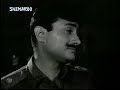 Kabhi khud pe kabhi halat pe..