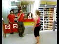 DONYA ZOEKT BOELSCHROEVEN