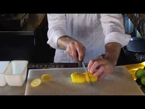 how to cut a lemon