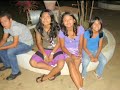 capital on the edge - grupo de jovenes