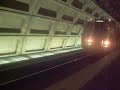 WMATA-Rohr Cars arriving at Rosslyn Station