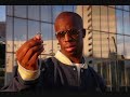 youssoupha :
c'est vrai faut du p�cule pour s'ambiancer, beaucoup d'mc veulent que je recule pour avoir l'impression d'avancer
c'est la pression mon instinct contre mes 5 sens, car les lascars �coutent mon destin sur leur d-500
trop de bain de sang, trop de message � �mettre �coutez tous la c'est youss et s.a.m.s
jviens vous l'admettre traumatisme �a me tient � c?ur si l'etat est un syst�me informatique, moi jsuis un hackeur
ca me tient � c?ur l'amiti� si ma carri�re s'�clate ici, combien laisseront mon phone sur leur carte sim
faut s'arranger les ptits sont broliqu�s et frappent mal, rien � changer depuis que j'ai chroniquer dans rap mag
trop niquer j'esp�re que le paradis pourra m'attendre, profiter �a me tien � c?ur au mois de ramadan
toujours ardents au combat c'est la foi qui m'anime, avant que la vie nous lamine, amine

sam's :
mes joies, mes peurs, mes rires, mes pleurs mon rap, j'te parle de ce qui me tient � c?ur
c'est 1 pour les fr�res du ghetto 2 pour les s?urs du ghetto 3 pour la vie dans le ghetto

youssoupha :
mes joies, mes peurs, mes rires, mes pleurs mon rap, j'te parle de ce qui me tient � c?ur
c'est 1 pour les fr�res du ghetto 2 pour les s?urs du ghetto 3 pour la vie dans le ghetto


sam's :
j'me tape plus trop de fou rire, j'ai plus trop la banane, j'retrouverasi le sourire quand ils sortiront pr�s d'une cabane 
quand l'oncle moustapha s'permettra d'plus �tre en cavale quand certains de mes potes se permettront d'sortir sans pare-balles
tous � la case d�part, s�cheresse dans nos poches ils croient qu'dans nos caves �a cache des barres
tous � la recherche du biff rien qu'ca crache et s'barrent le client est averti, viens paie cash et s'barre
renoi t'c� ce qui m'tient � c?ur parler de ma zone, parler dma couleur de peau d'mes fr�res enferm�s � la zonz
et c'est quelque soit la saison, la juge nous assaisonne sous pr�texte qu'� la maison, y'a personne qui nous raisonne
perdu dans mes songes, l'utopie dans le sang, mec frime sur mes m�lodies plut�t qu'sur des sons dansants
fais cracher la pur�e par des enceintes, mec y'a plus rien qui m'enchante, ma vie chiante, affichante, mais bon rien ne ( ?) 

sam's :
mes joies, mes peurs, mes rires, mes pleurs mon rap, jte parle de ce qui me tient � c?ur
c'est 1 pour les fr�res du ghetto 2 pour les s?urs du ghetto 3 pour la vie dans le ghetto

youssoupha :
mes joies, mes peurs, mes rires, mes pleurs mon rap, jte parle de ce qui me tient � c?ur
c'est 1 pour les fr�res du ghetto 2 pour les s?urs du ghetto 3 pour la vie dans le ghetto
youssoupha et sam's :

ca me tient � c?ur mais la vie me laisse de ranc?urs, c'est la m�lodie des blocks, que les glocks reprennent en ch?ur
pour ceux qui comprennent encore la v�rit� de nos phrases
pour ceux qui apprennent encore � �viter l'naufrage
ceux qui s'l�vent et se battent pour d�fendre leur bifteck
perp�tuent le combat sur album ou sur mixtape
arrivent � s'en sortir hors du vol ou du business ; pour ceux partis trop t�t et l'empreinte que leur vie t'laisse
amoureux de la vitesse
le succ�s n'est jamais pr�coce
toujours la peur de louper l'coche avant de shooter l'coffre ; tout se corse rien ne va plus comme au casino
repr�sente les gosses
les s�rieux, les marginaux
les taffeurs les glandeurs c'est sinc�re
sillon remplit d'essence car mon fr�re y'a de la route � faire
on garde le cap sans matter les consignes, si l'orage gronde, frappe et craque c'est qu'on pleure et qu'on saigne