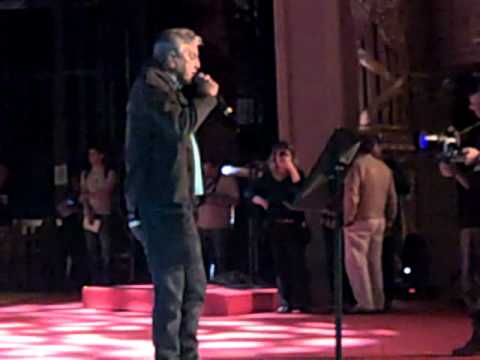 Caetano Veloso canta "Acreditar"
