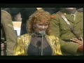 from 'v45 britain at war: a nation remembers', broadcast live on 10th july 2005. petula, a child star during world war ii, sings this song made popular during the war by vera lynn. on the right of pet there's a photo of her at the time.