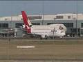 videos de Qantas 737-476 VH-TJI at Adelaide Airport
