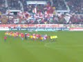 Hamburg ist Braun-Weiss: Einlauf der Mannschaften Hamburg ist Braun-Weiss: Einlauf der Mannschaften