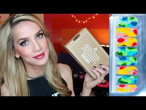 Grass Scented NAILS?! Monthly Mani Unboxing!