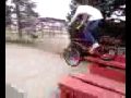 videos de Tyler Crashes On His Bike!