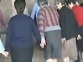 un brevissimo (troppo breve, peccato...) video estratto dal filmato realizzato dal Dott. Paolo Piquereddu sulla Festa di San Marco a Lei; l'intero filmato è pubblicato sulla Sardegna Digital Library della Regione Sarda; questo breve taglio vuole essere solo un omaggio ad uno dei suonatori più amati a Lei, Silanus ed in tutto il Marghine: Dominigheddu Medde; un abbraccio ideale a Tju Dominigu (che ci ha lasciato da qualche anno, in su chelu che siat...) da 'e tottu sos amantjòsos de su ballu sardu! (per gli intenditori: notare s'intràda e la postura delle donne nel ballo...; uno spettacolo nello spettacolo!