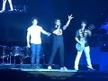 burnin up  nicks mic falls in crowd    jonas brothers 7/6