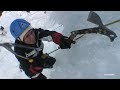 Escalade sur cascade de glace