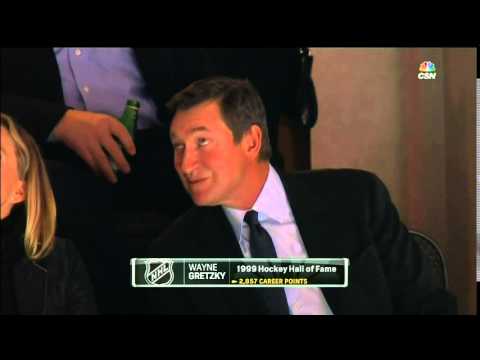 Wayne Gretzky Gets Snubbed By Wife For A Kiss During Kings Game