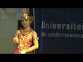 Tari Cendrawasih is a traditional Cendrawasih Dance from Bali. It was performed by indonesian student on 11 October 2008 in Universiteit Twente.