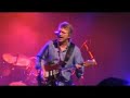 Rik Emmett plays Clapton