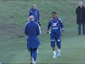 l'�quipe de france et la f�d�ration fran�aise de football ont v�cu un week-end hallucinant: au lieu de pr�parer le match vital de mardi, la vie des bleus a �t� rythm�e par le renvoi de nicolas anelka et une gr�ve des joueurs � l'entra�nement pour le soutenir. mardi, face � l'afrique du sud, pour son dernier match du groupe a, l'�quipe de france jouera pourtant sa survie dans ce mondial-2010 aux allures de cauchemar sans fin. retour sur les �v�nements de la journ�e. dur�e: 02mn22
