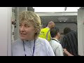 how singapore airlines cabin attendants became familiar with the a380's improved cabin facilities

15th octuber 2007 on a ceremony in toulouse, airbus delivered the first a380 to singapore airlines. video series.

http://www.a380delivery.com