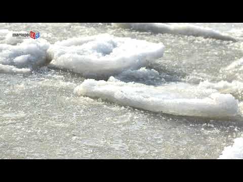 Азовское море покрылось льдом