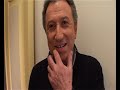 la sc�ne de l'�mission tenue de soir�e a choisi le cadre exceptionnel de la grand-place de bruxelles pour sa premi�re �mission en dehors du territoire fran�ais... michel drucker parle avec amour de la capitale de l'europe.