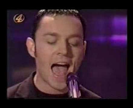 Madly - Savage Garden singing Truly Madly Deeply 1998...Daniel is MIA.