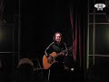 Het was volle bak op 12 maart bij de Vliegende Rat. Singer-songwriter Julia P. zong mooie liedjes. Ook kunstenares Tinkebell, Caesar de band en publiciste Anja Meulenbelt kwamen langs. http://www.ondergrond.tv