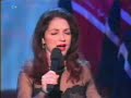 Gloria Estefan - Mas Alla (live) Gloria Estefan - Mas Alla (live)
