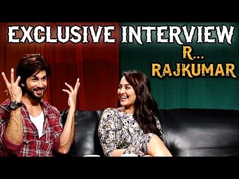 sonakshi - Your one stop destination for all the latest happenings, hot rumours and exclusive B-Town news... Subscribe NOW! http://www.youtube.com/subscription_center?a...