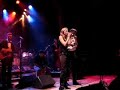 la f�te � jeff le 18 septembre � la ferme du biereau, duo entre le ganster henri hiernaux, alias le magnifique et karin clercq, accompagn� avec brio par le groupe de jeff : pierre gillet, j�rome hiernaux, c�dric raymond et ludo legrand.