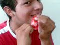 QUEVIN Y YO COMIENDO PICZA