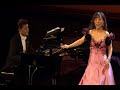 piano - vincenzo scalera
theatre musical de paris, chatelet,
april, 2006.

this performance is one of sumi jo's dvd
titled 