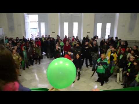 ocupación - Tras la manifestación de educación del pasado 9 de mayo un grupo de manifestante se dirigió a ocupar simbólicamente durante un rato las instalación del coleg...