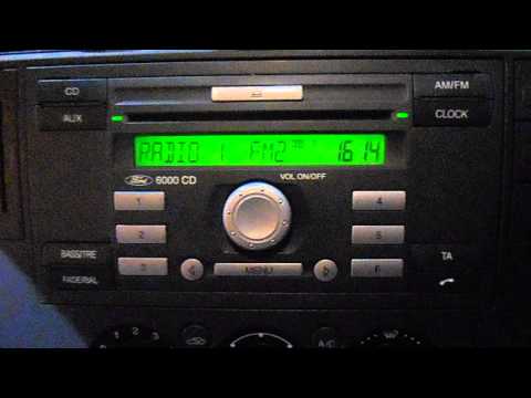 how to use aux on cd player