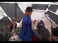 A Ukulele Gangsta, Guy Rocks Out At Lounge On The Farm 2008